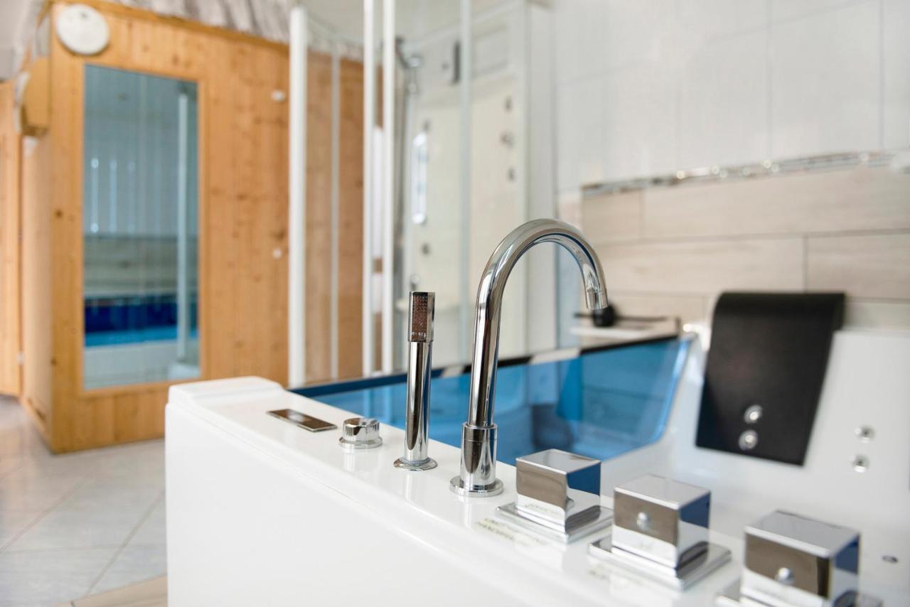 Spawo Mit Sauna Und Whirpool 퓔렌도르프 외부 사진