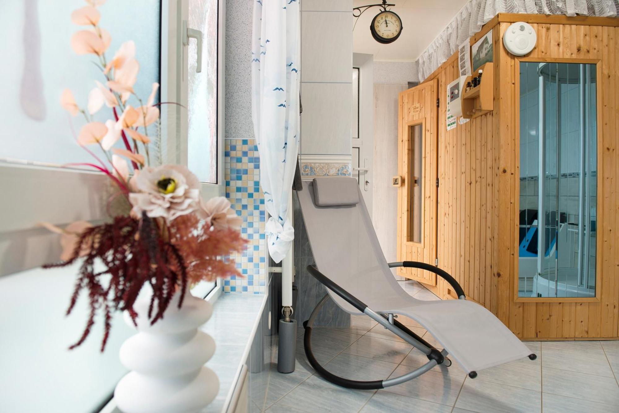 Spawo Mit Sauna Und Whirpool 퓔렌도르프 외부 사진